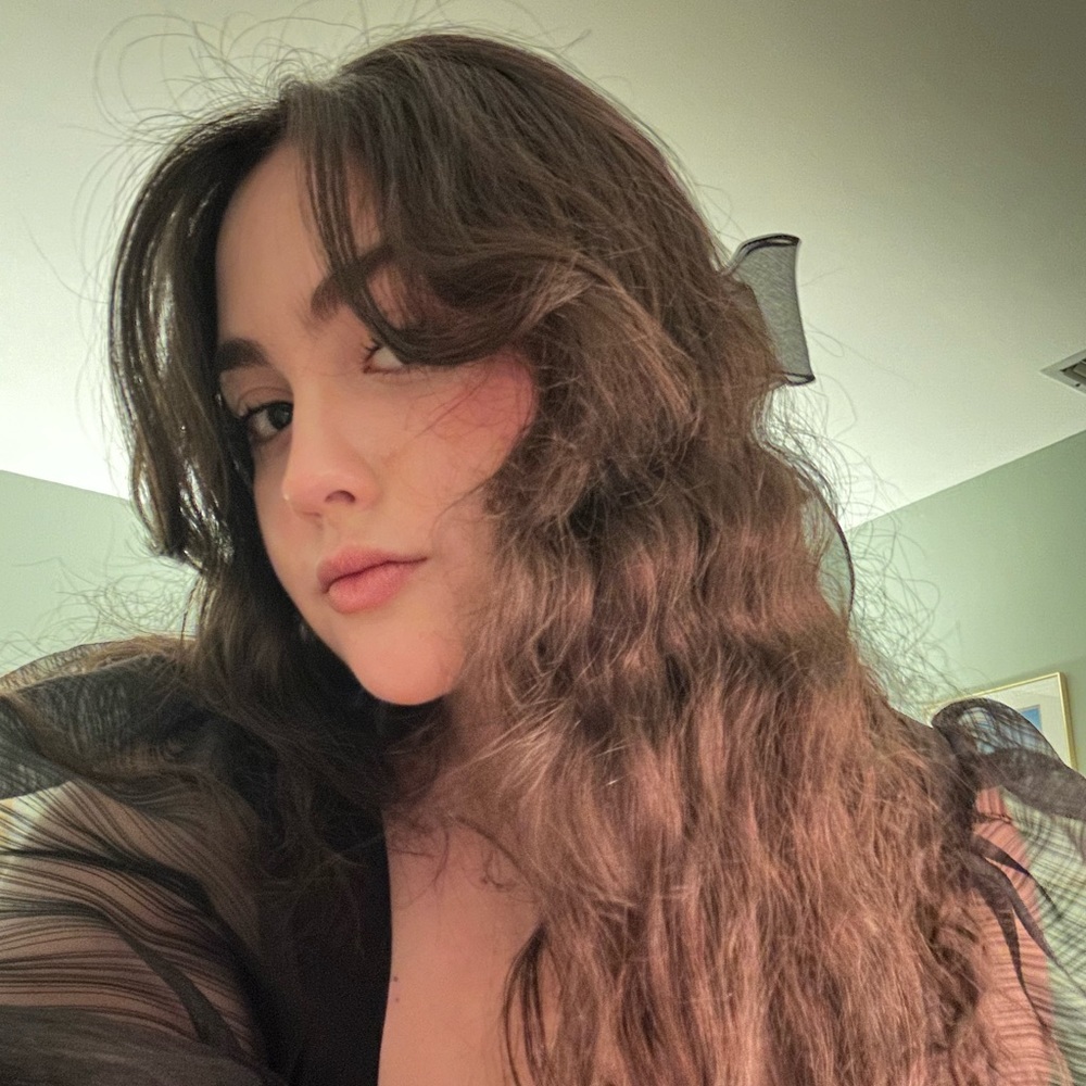 Meet your Posher, Ava